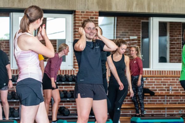 step fitness hold træning nordjyllands idrætshøjskole