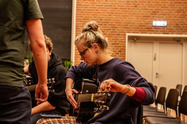 Guitar undervisning - Nordjyllands Idrætshøjskole